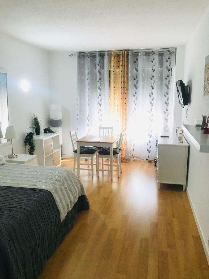 Resitur Luxury Suit 2 Севилья Экстерьер фото